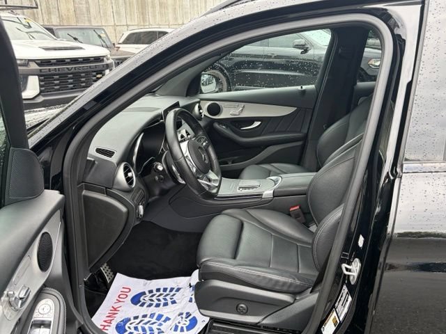 Used 2021 Mercedes-Benz GLC 300 4MATIC w/ AMG Line image 16