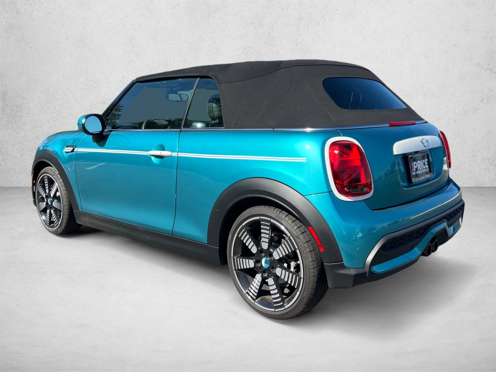 Used 2024 MINI Cooper S w/ Seaside Edition FWD image 7