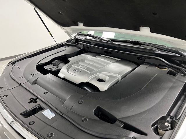 Used 2015 Lexus LX 570 4WD w/ Luxury Package image 65