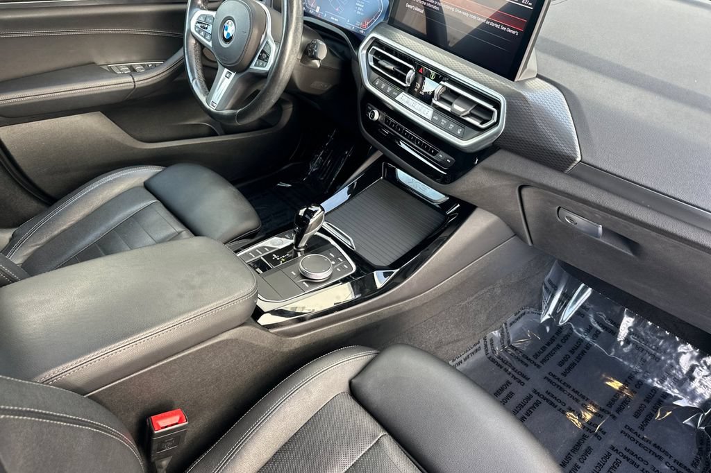 Used 2024 BMW X3 sDrive30i w/ Premium Package RWD image 17