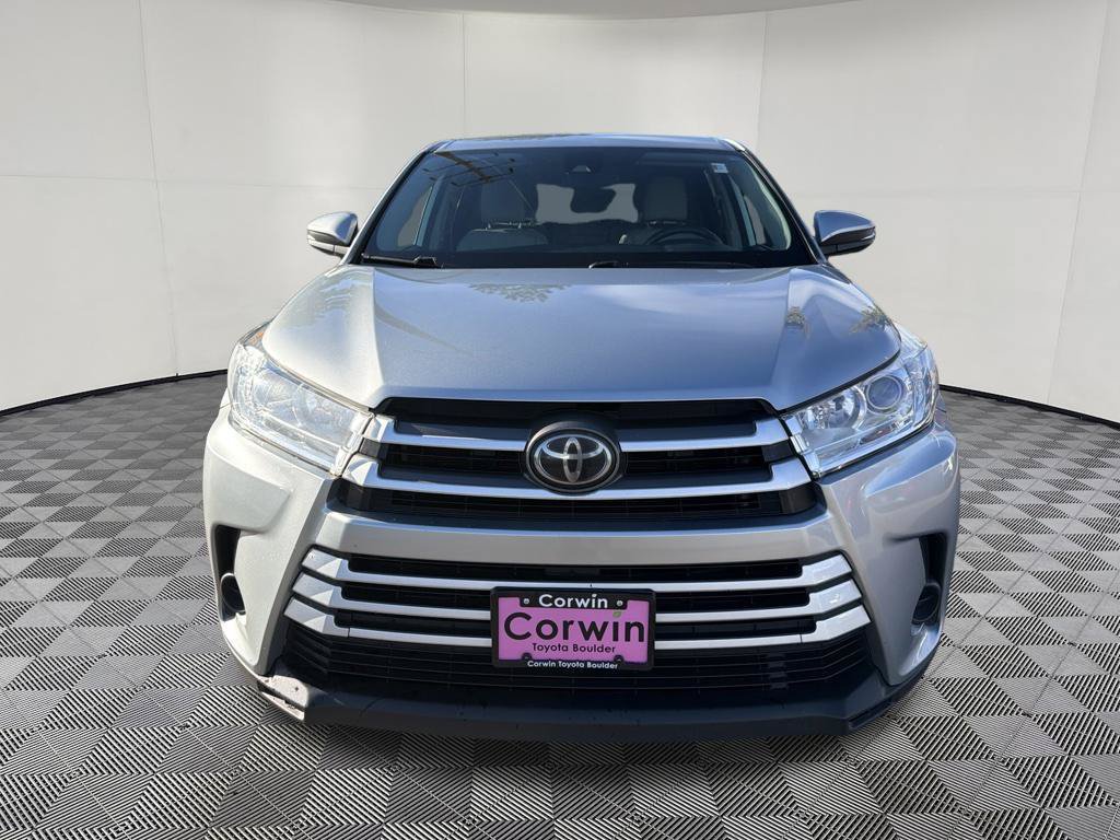 Used 2018 Toyota Highlander LE w/ Protection Package #3 AWD/4WD image 2