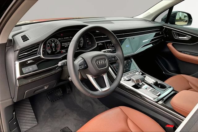 Used 2023 Audi Q7 2.0T Premium Plus w/ Premium Plus Package AWD/4WD image 13