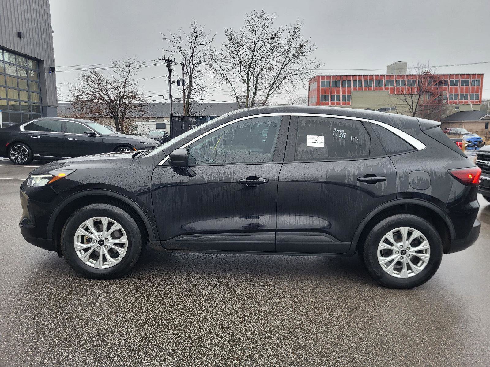 Used 2023 Ford Escape Active image 6
