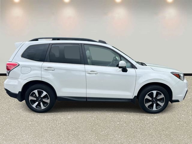 Used 2017 Subaru Forester 2.5i Limited w/ Popular Package #1 AWD/4WD image 4