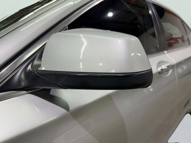 Used 2012 BMW 740Li image 12