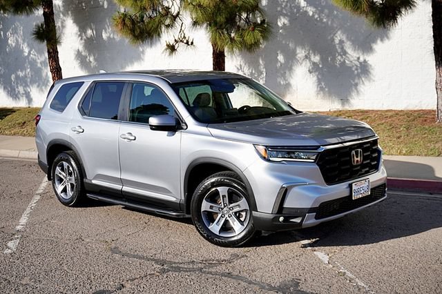 Certified 2023 Honda Pilot EX-L image 1