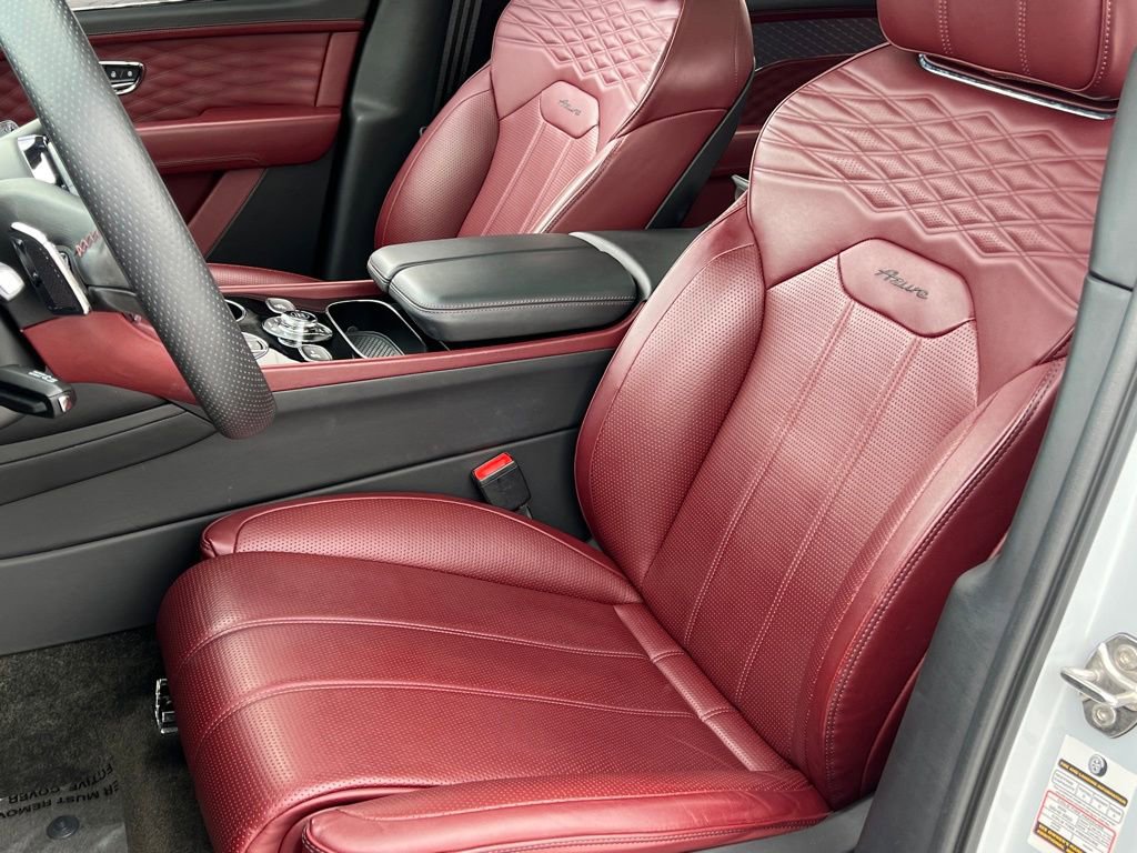 Certified 2023 Bentley Bentayga Extended Wheelbase AWD/4WD image 18