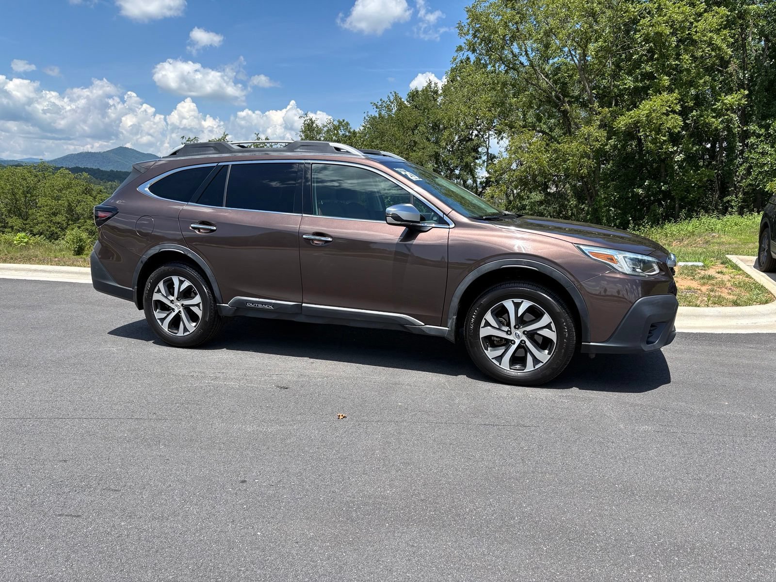 Used 2020 Subaru Outback Touring w/ Popular Package #2 AWD/4WD image 7
