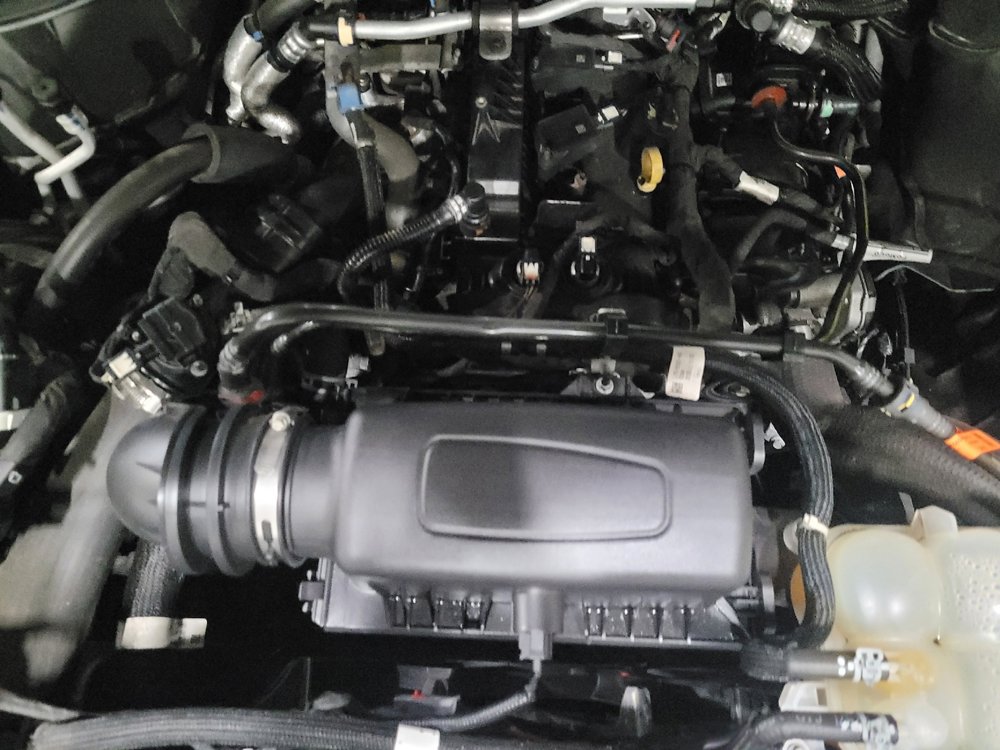 Used 2022 Ford Explorer XLT w/ Equipment Group 202A image 30