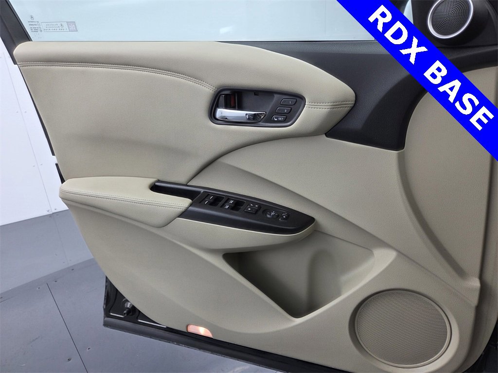 Used 2016 Acura RDX FWD w/ Technology Package image 32