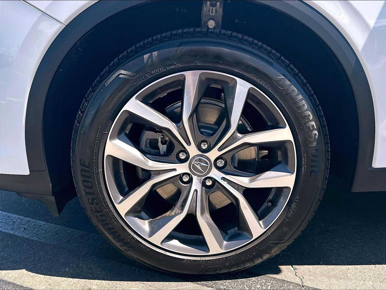 Used 2024 Acura MDX SH-AWD w/ Technology Package image 12