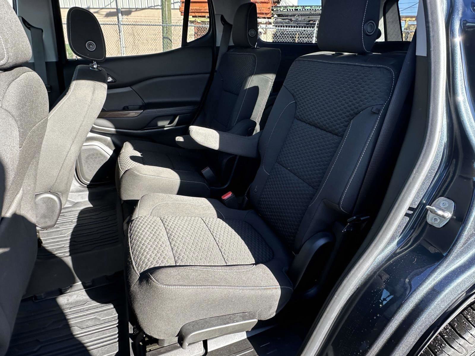 Used 2019 GMC Acadia SLE w/ Driver Alert Package I image 11