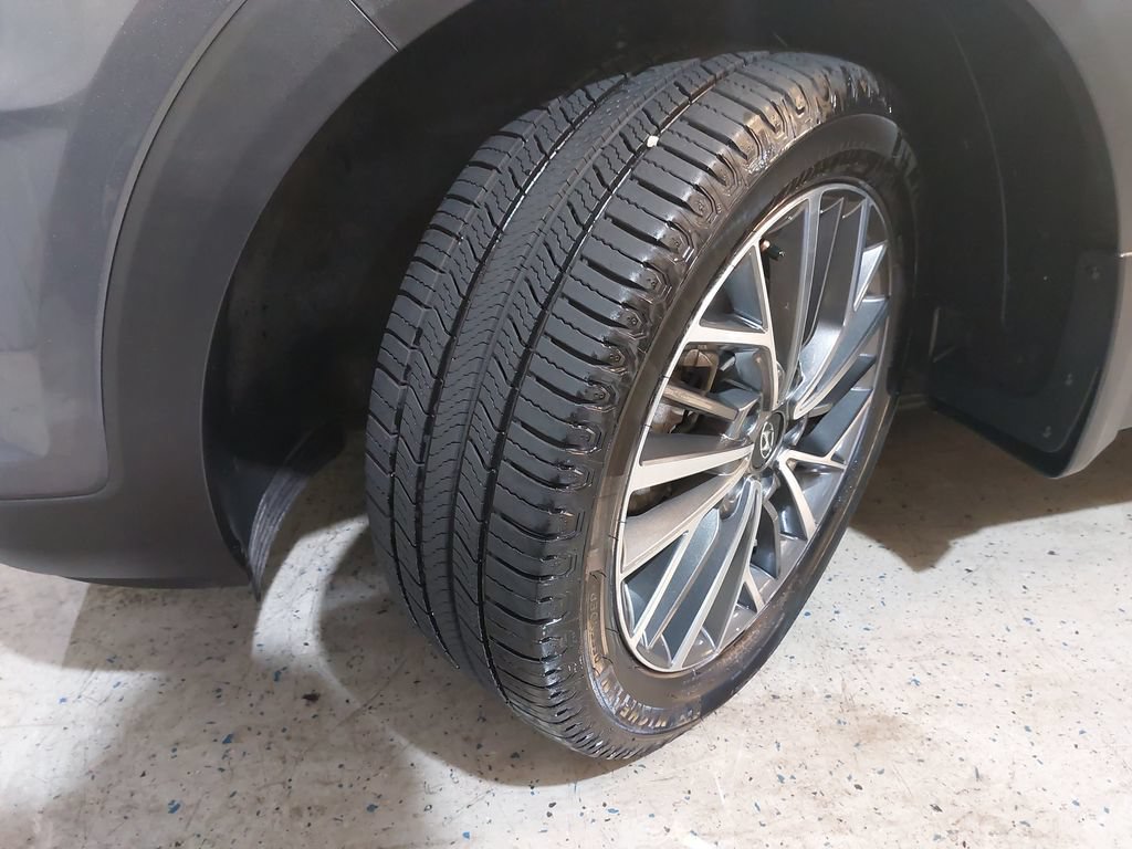 Used 2021 Hyundai Tucson Ultimate w/ Cargo Package FWD image 32