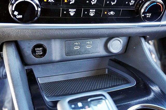 Used 2025 Nissan Rogue S AWD/4WD image 39