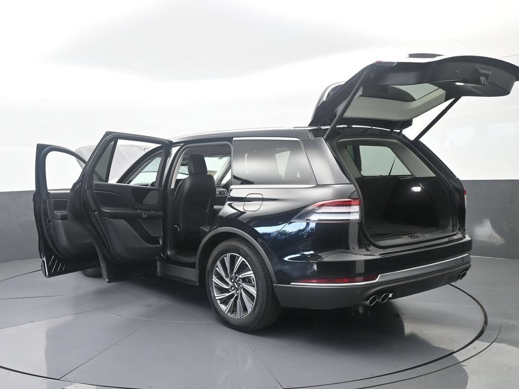 Used 2025 Lincoln Aviator 2WD image 71