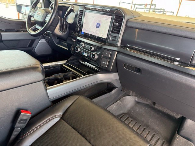 Used 2024 Ford F250 Lariat w/ Lariat Ultimate Package AWD/4WD image 13