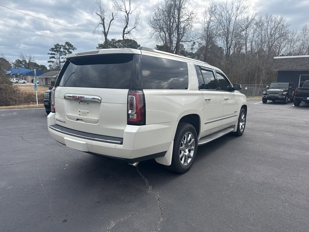 Used 2015 GMC Yukon XL Denali w/ Touring Package image 15