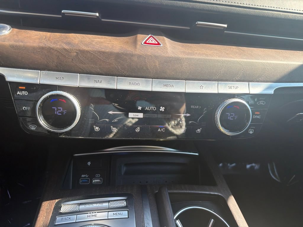 Used 2022 Genesis G80 2.5T w/ Prestige Package AWD/4WD image 27