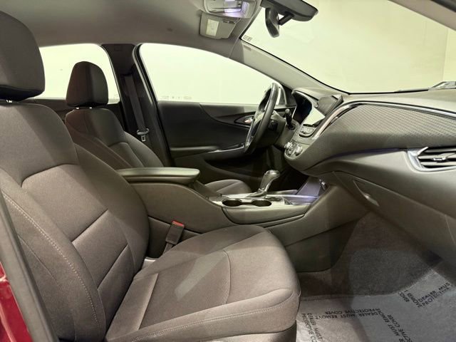 Certified 2018 Chevrolet Malibu LT FWD image 25