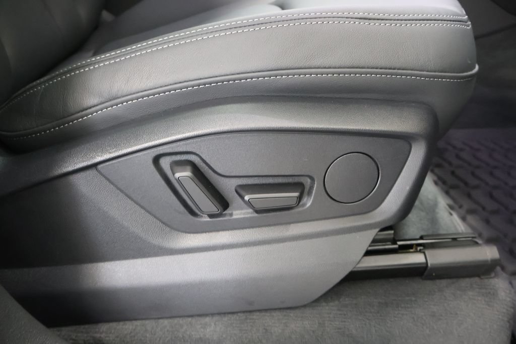 Used 2025 Audi Q7 3.0T Premium w/ Convenience Package AWD/4WD image 22