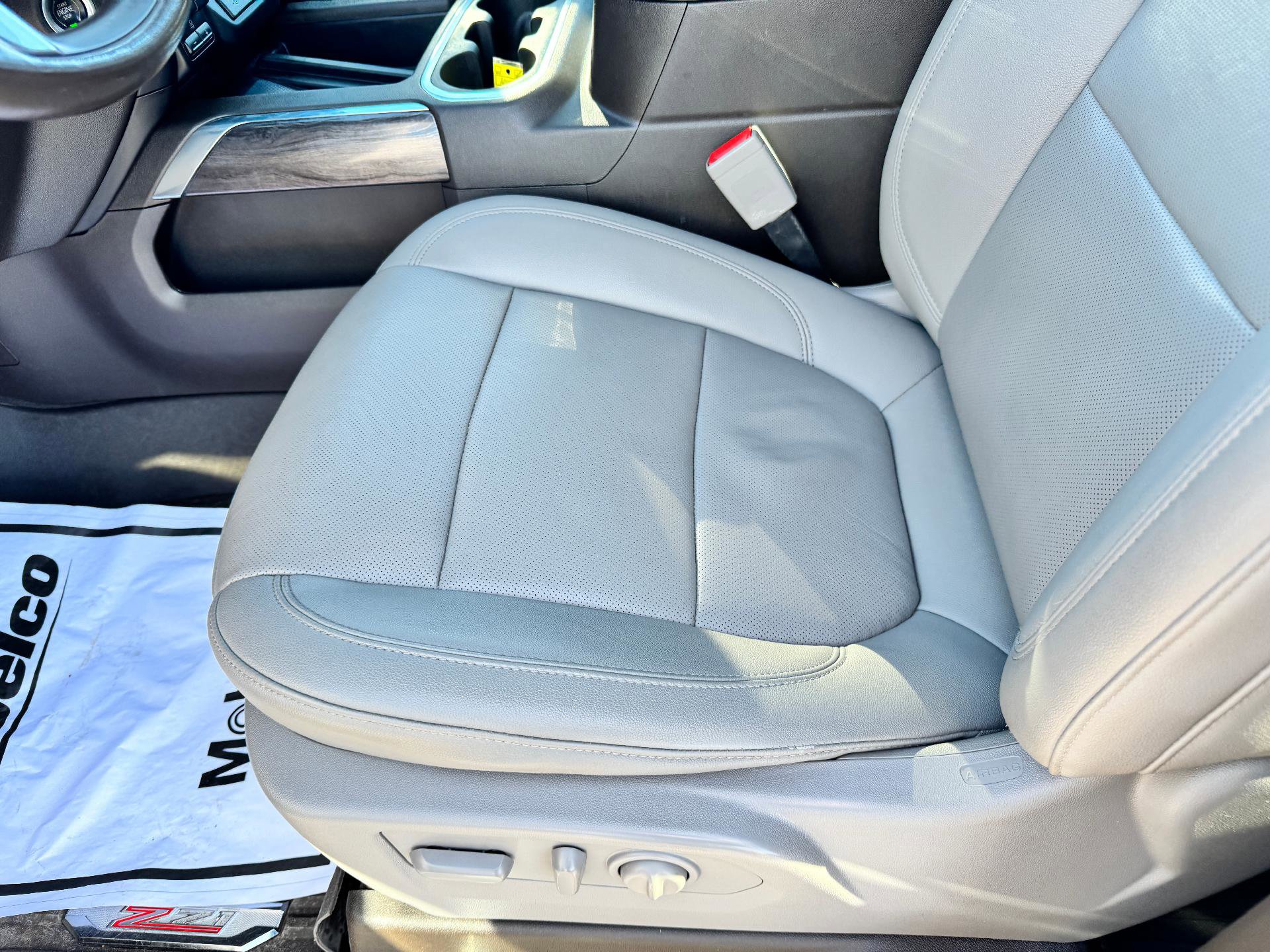 Used 2021 Chevrolet Silverado 1500 LTZ w/ LTZ Premium Package image 11