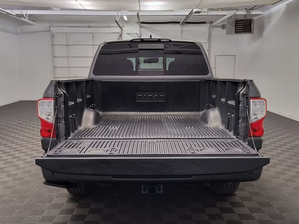 Used 2023 Nissan Titan SV w/ SV Convenience Package AWD/4WD image 22