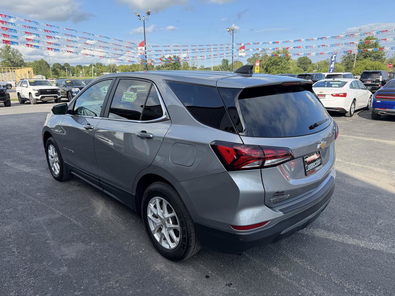 Used 2024 Chevrolet Equinox LT w/ Driver Convenience Package AWD/4WD image 9