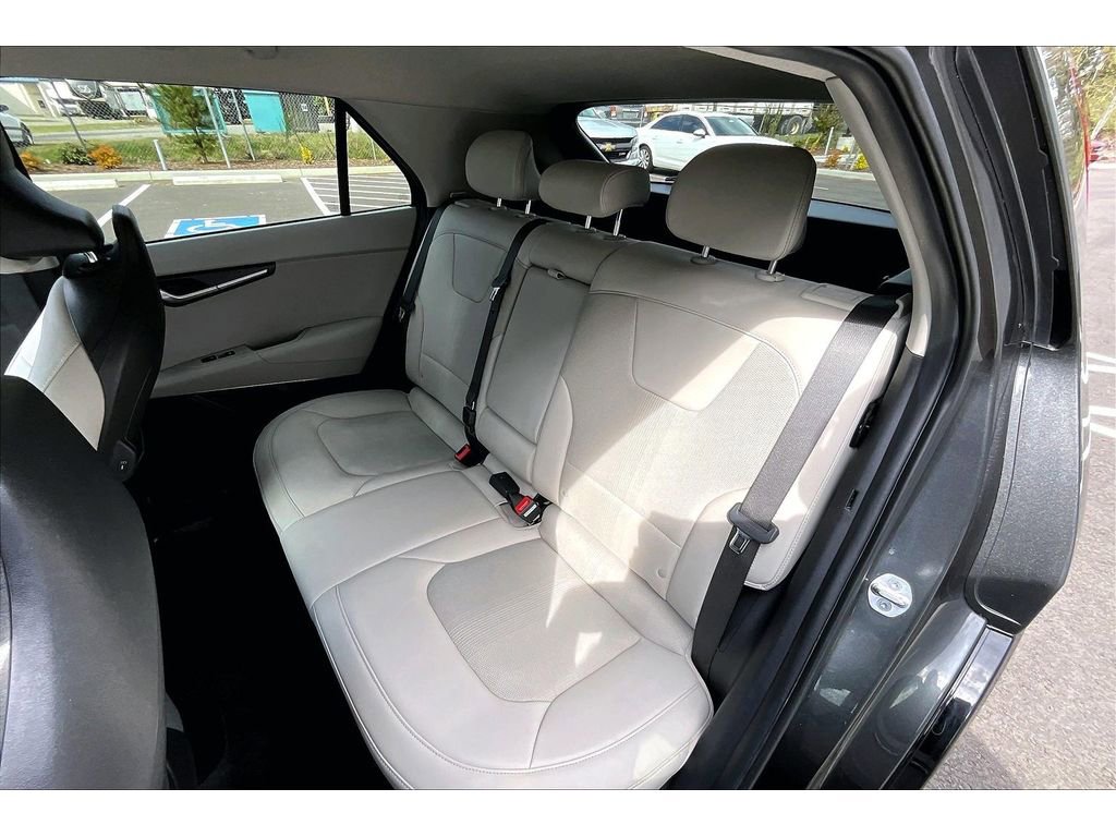 Used 2023 Kia Niro Wind w/ Wind Preserve Package FWD image 25