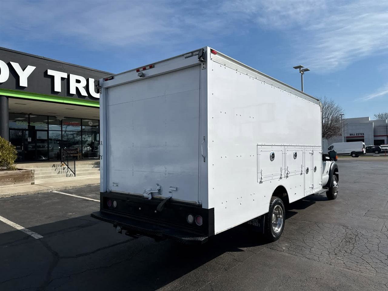 Used 2016 Ford F550 2WD Regular Cab Super Duty image 8