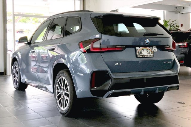 Used 2023 BMW X1 xDrive28i w/ Premium Package AWD/4WD image 5