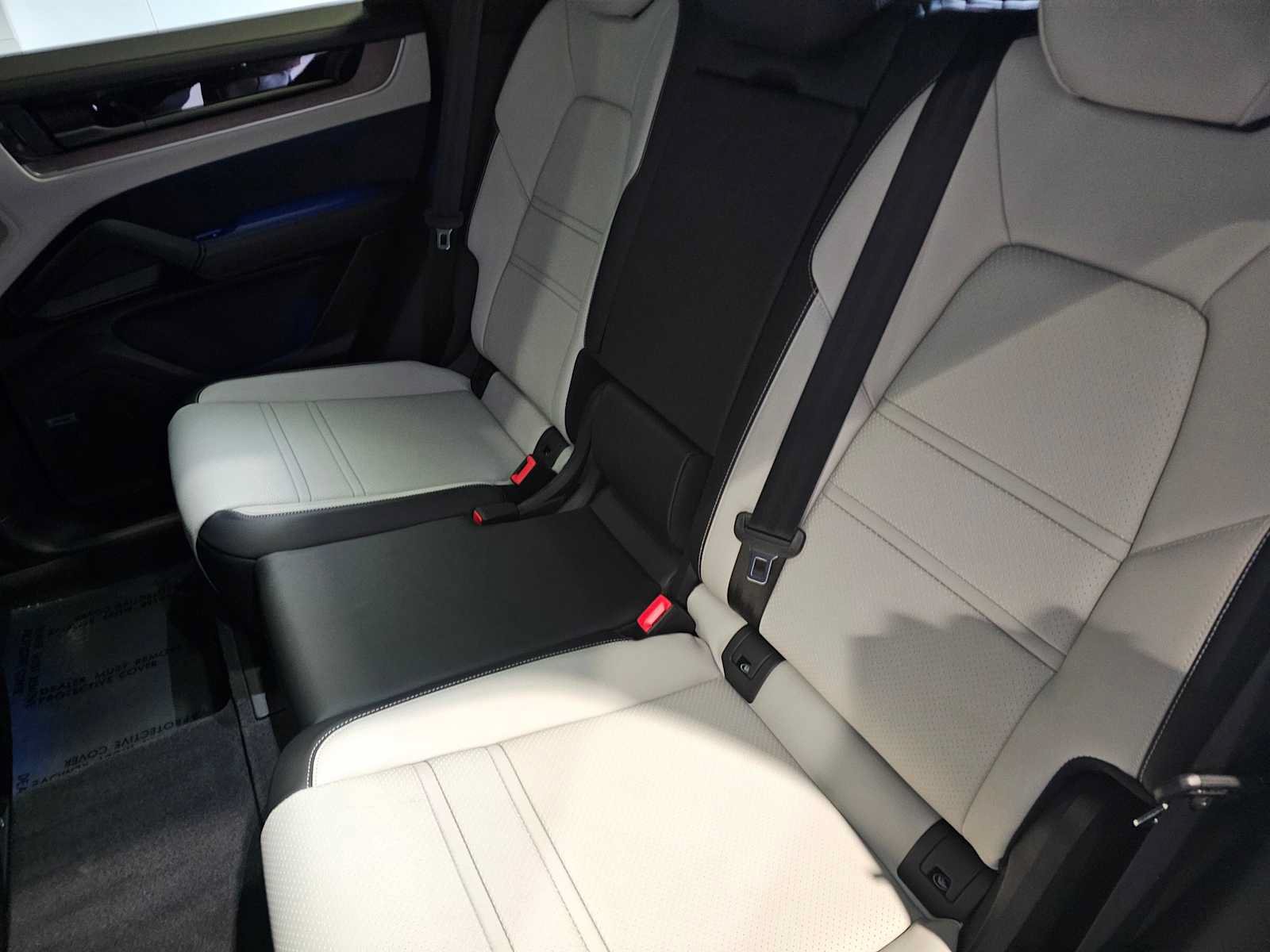 New 2025 Porsche Cayenne S AWD/4WD image 19