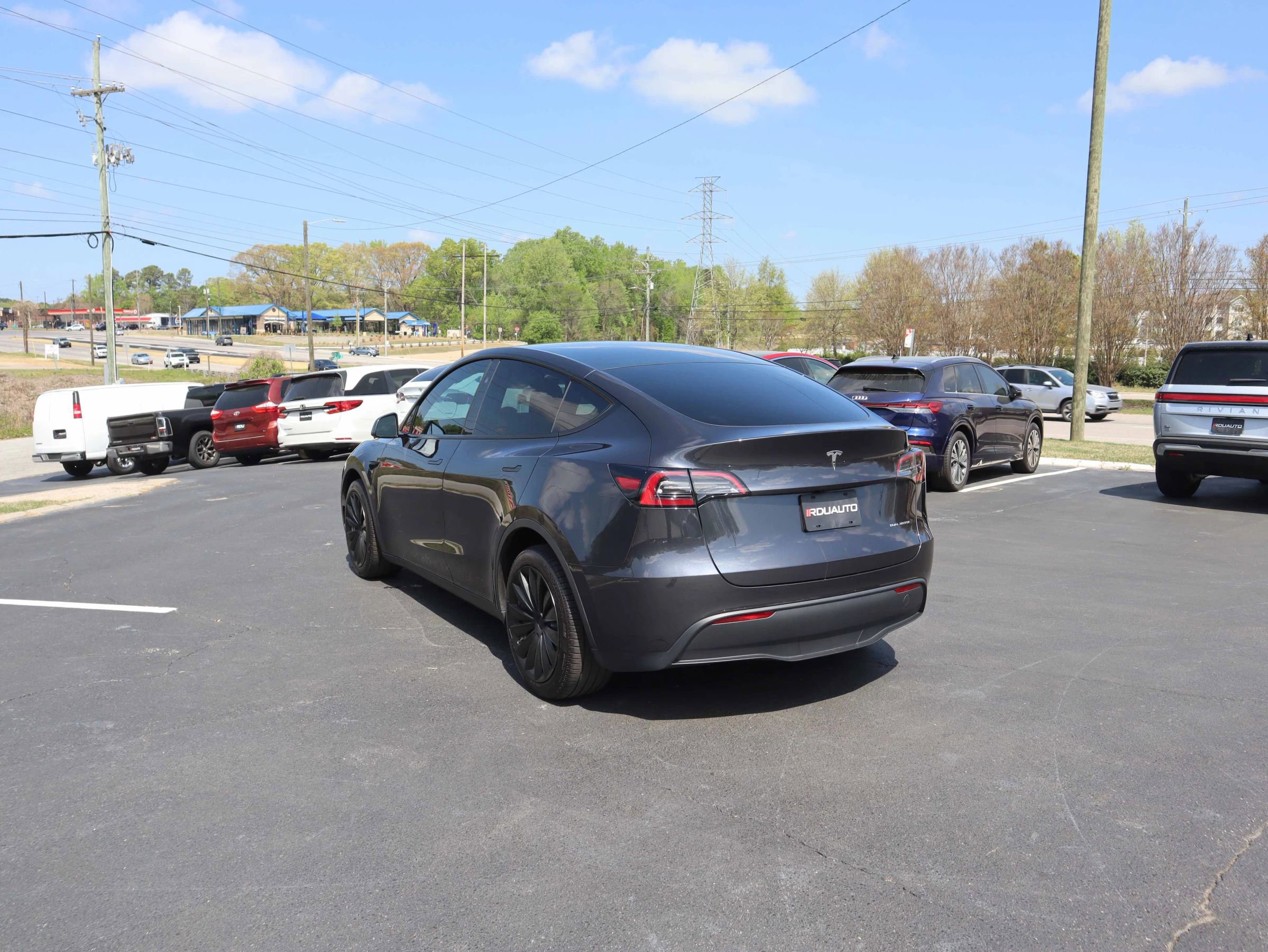Used 2024 Tesla Model Y Long Range image 8