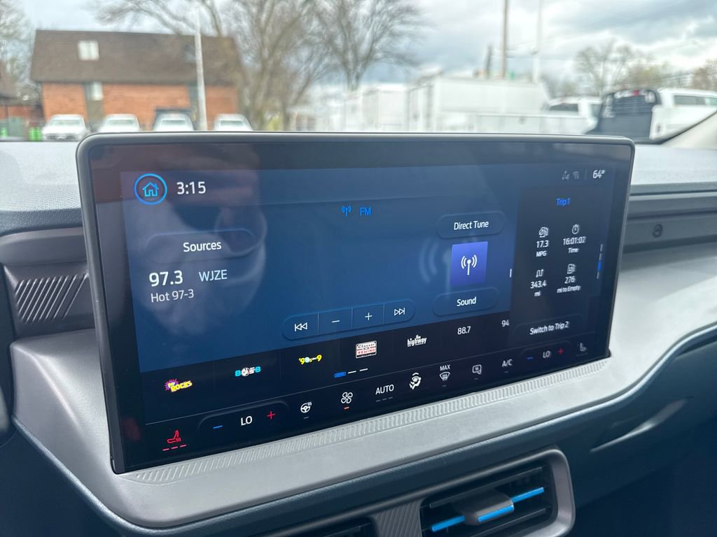 Used 2025 Ford Maverick Lobo image 37