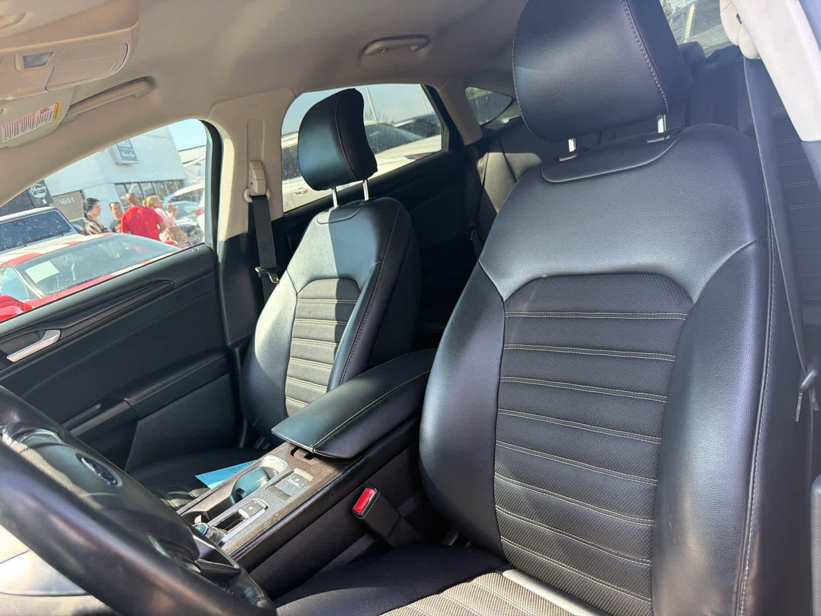 Used 2018 Ford Fusion SE w/ Equipment Group 201A image 8