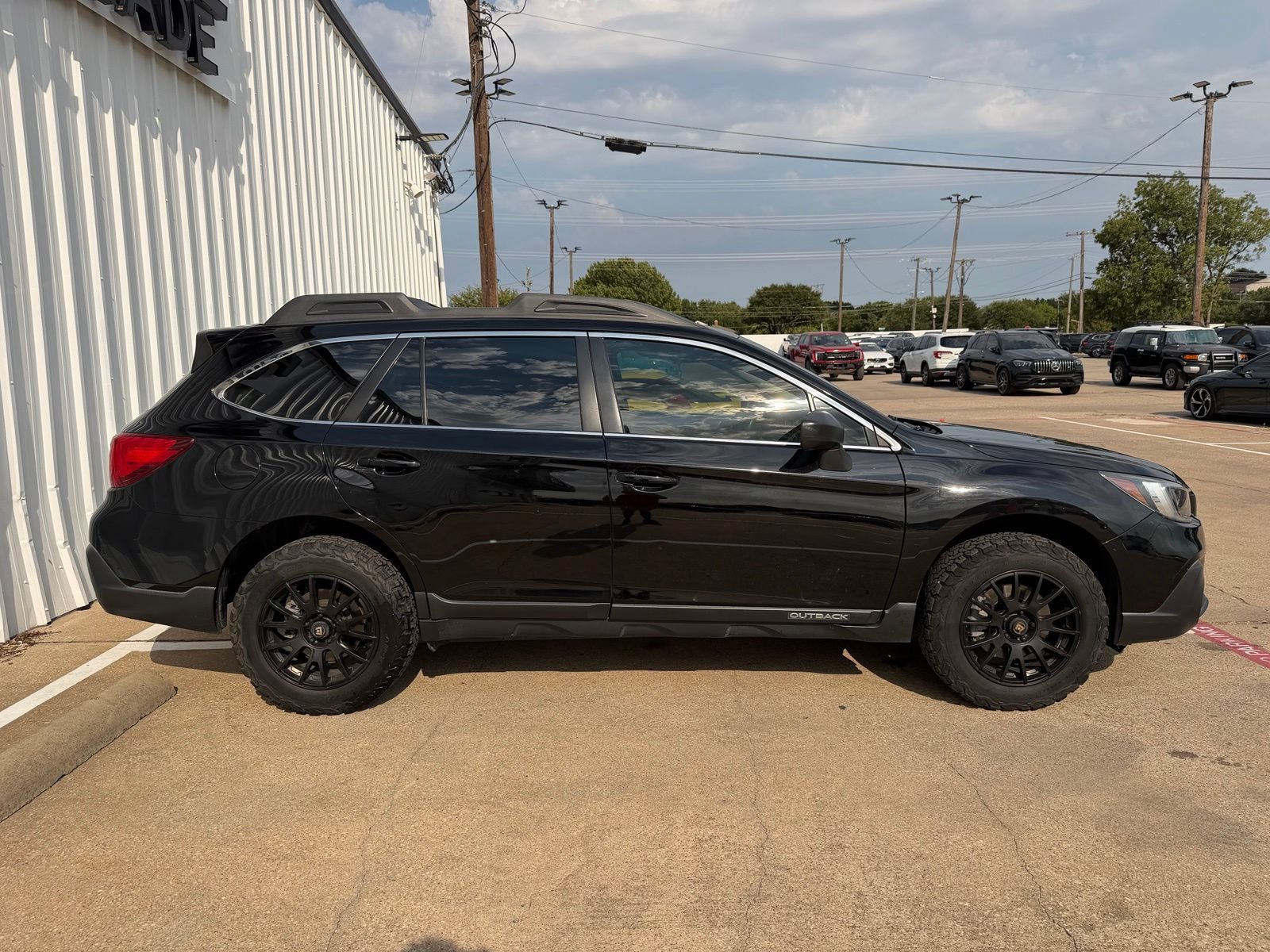 Used 2018 Subaru Outback 2.5i AWD/4WD image 8