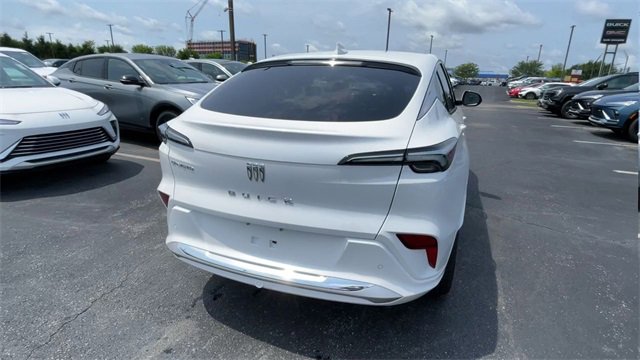 New 2025 Buick Envista Avenir image 9