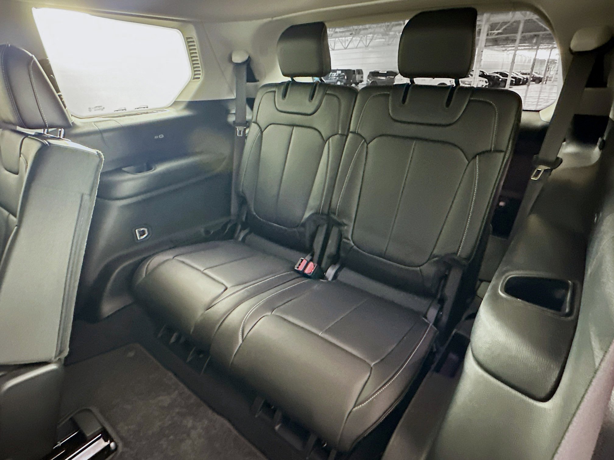 Used 2022 Jeep Grand Cherokee L Limited AWD/4WD image 29