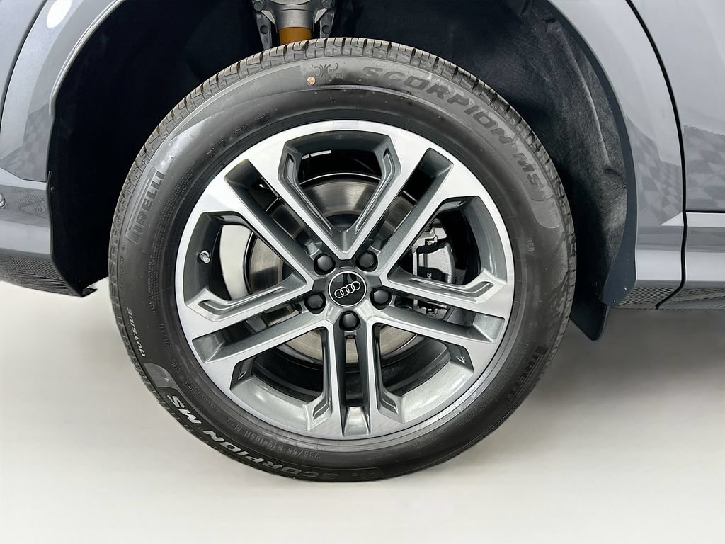 Certified 2025 Audi Q5 Premium w/ Premium Plus AWD/4WD image 33