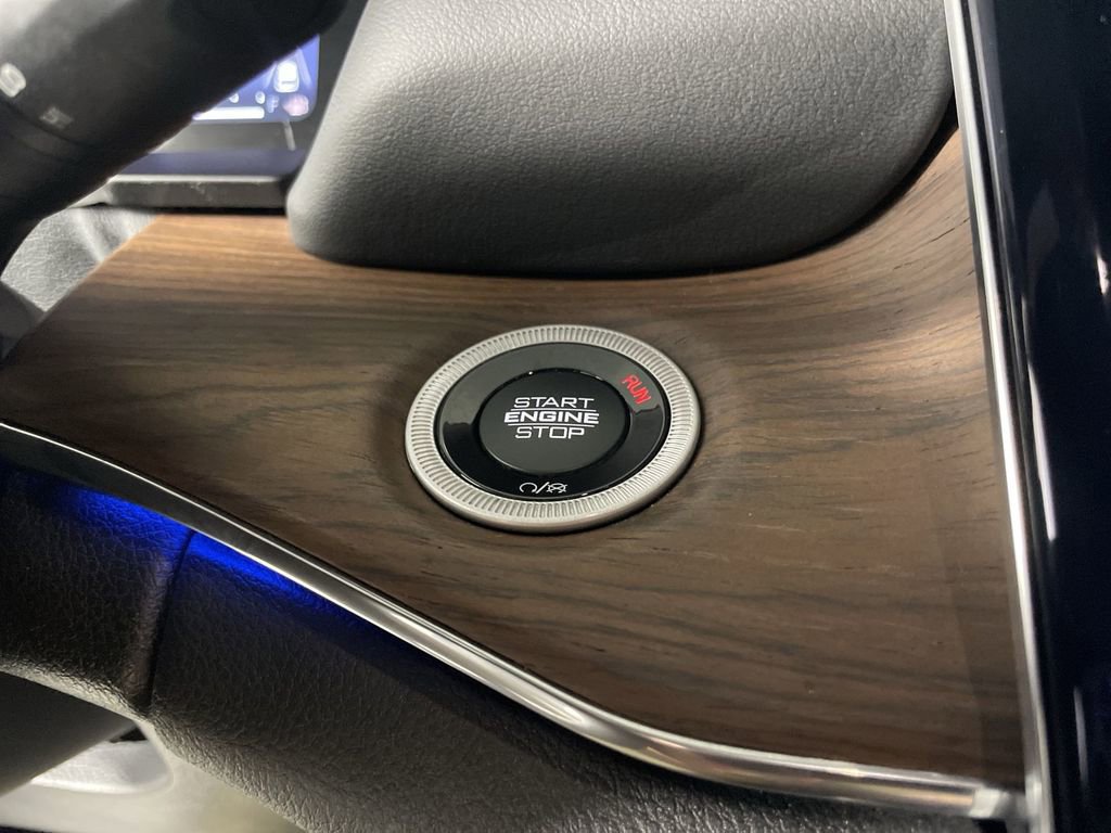 Used 2024 Jeep Grand Cherokee L Summit w/ High Altitude Package image 16