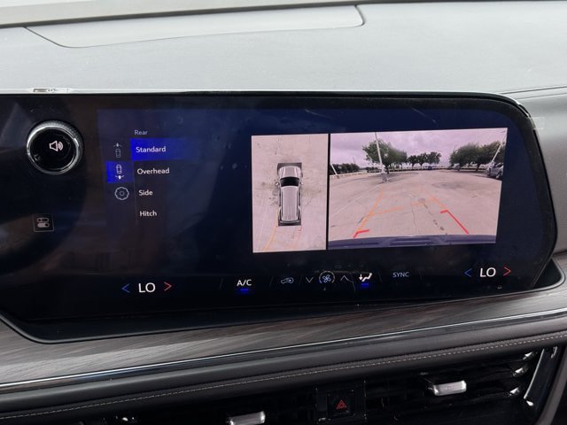 Used 2025 Chevrolet Tahoe LS AWD/4WD image 19