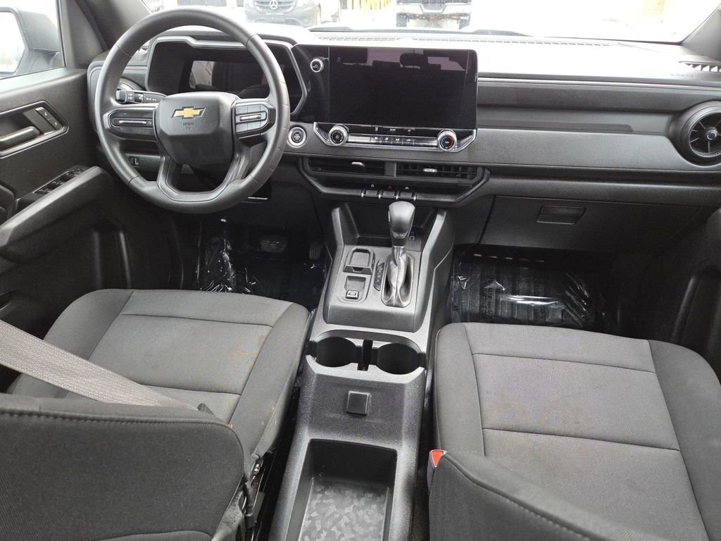 Used 2023 Chevrolet Colorado W/T image 18