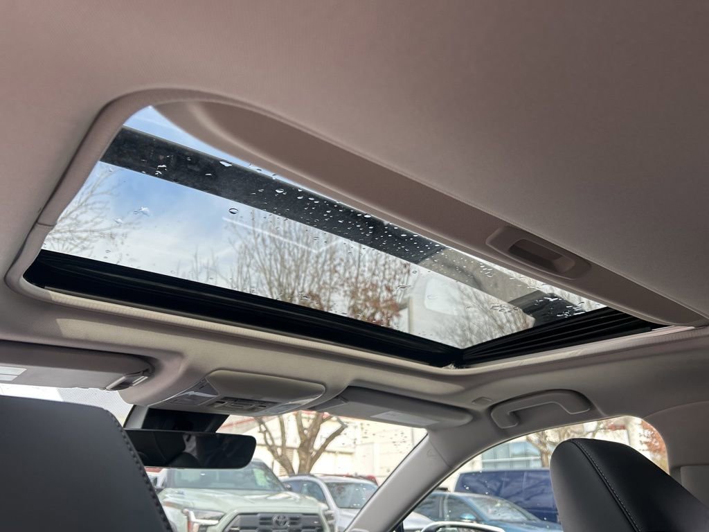 New 2025 Toyota RAV4 Limited image 11