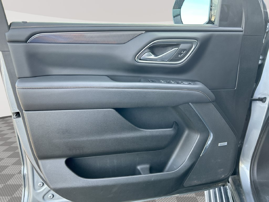 Used 2023 GMC Yukon XL AT4 w/ AT4 Premium Package AWD/4WD image 27