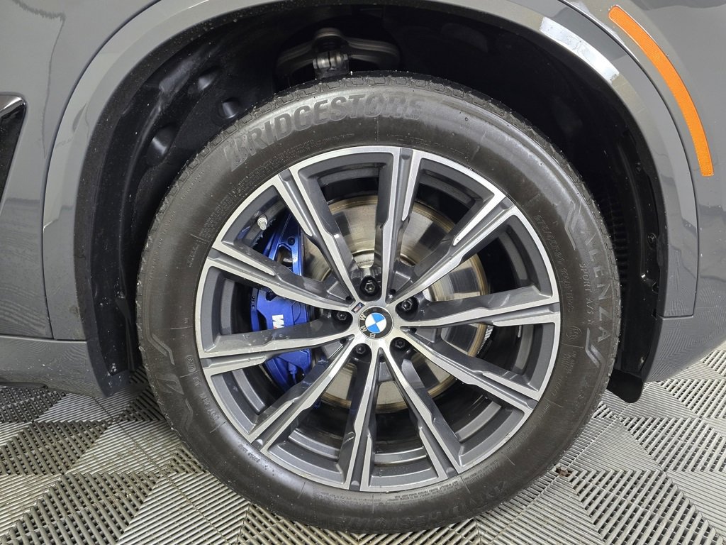Used 2024 BMW X5 M60i image 2