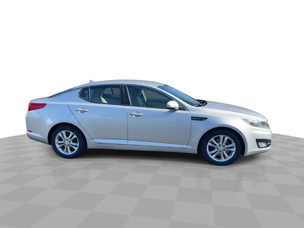 Used 2012 Kia Optima LX FWD image 9