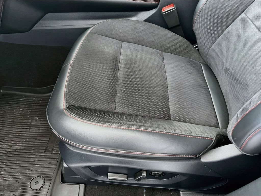 Used 2025 Ford Explorer ST AWD/4WD image 20