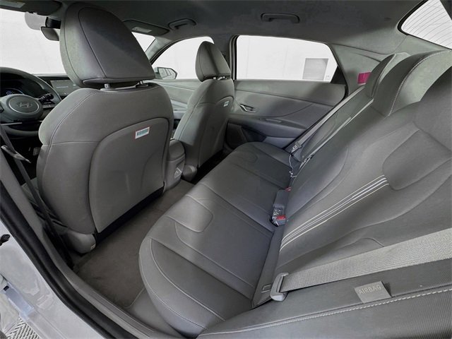 New 2025 Hyundai Elantra Blue image 18