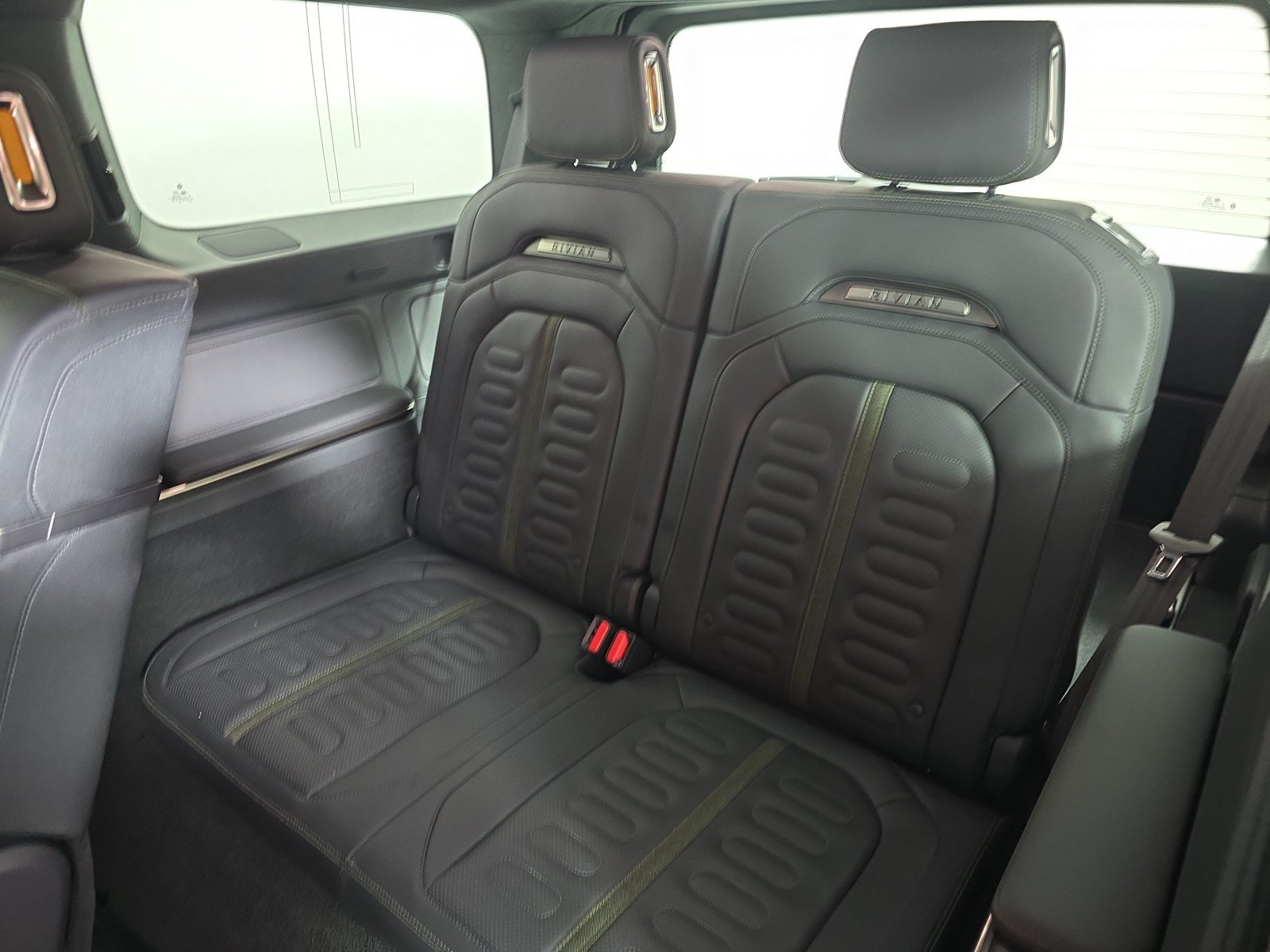 Used 2022 Rivian R1S Launch Edition AWD/4WD image 22