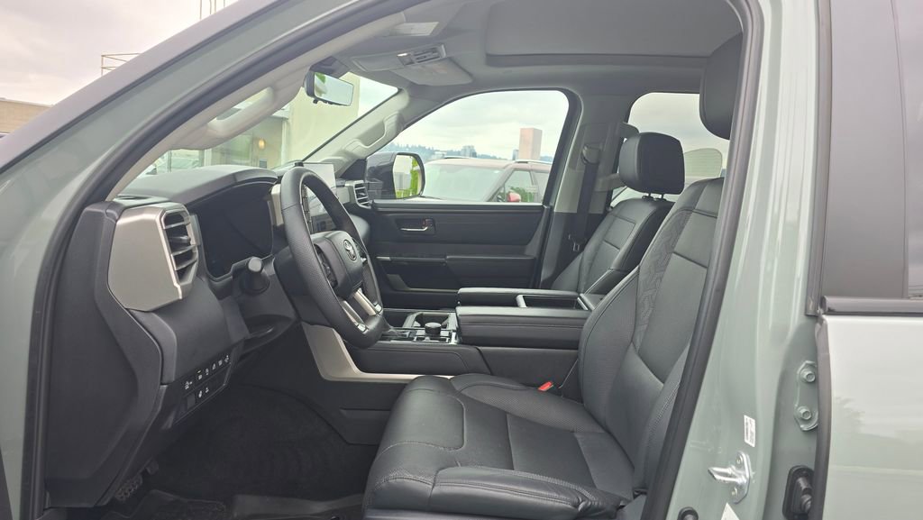 Used 2024 Toyota Tundra Limited AWD/4WD image 20