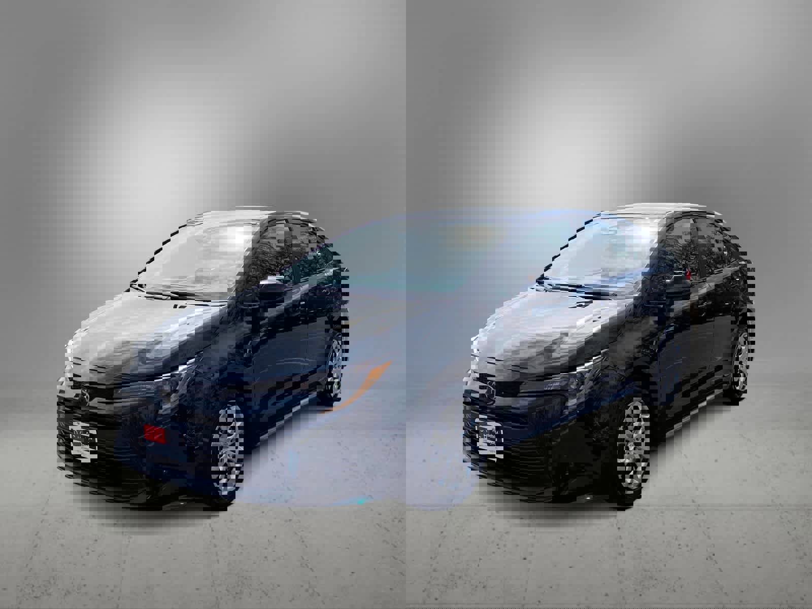 Used 2025 Toyota Corolla LE image 5